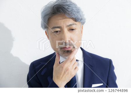 穿西裝的帥哥 126744896