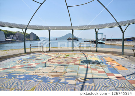 廣島港公園內的紀念碑與休息處 126745554