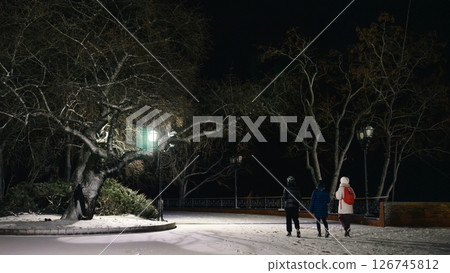 winter nightscape 126745812