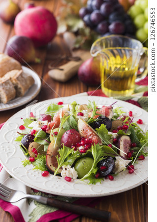 無花果葡萄沙拉 126746553