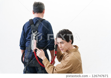 Full harness training 126747671