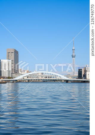 隅田川風光:東京晴空塔、永代橋 隅田川風光:東京晴空塔、永代橋 126749770
