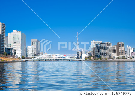 隅田川風光:東京晴空塔、永代橋 隅田川風光:東京晴空塔、永代橋 126749773