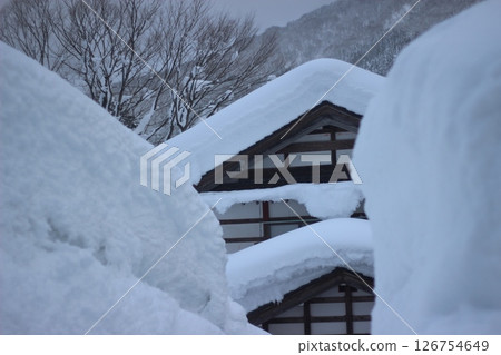 Gokayama Gymnasium building Gokayama Gymnasium building 126754649