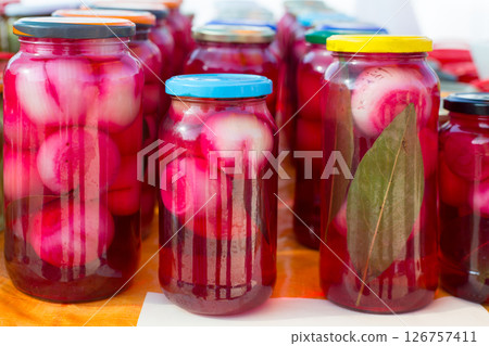 mediterranean pickled onions in red vinegar 126757411