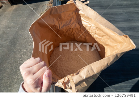 Polished rice Polished rice 126759491