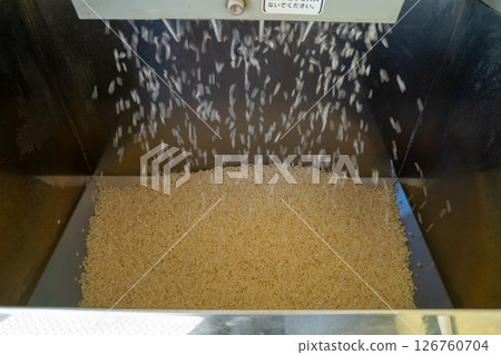投幣式碾米機的白米出口 126760704