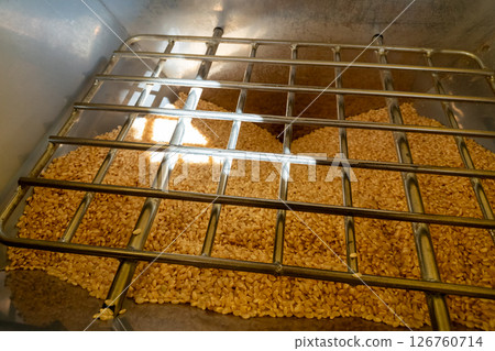 Brown rice inlet of a coin-operated rice polisher 126760714