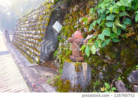 Fire hydrant, Ogimachi Gassho-style village, World Heritage Site, Shirakawa-go, thatched roof Fire hydrant, Ogimachi Gassho-style village, World Heritage Site, Shirakawa-go, thatched roof 126760752