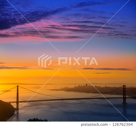 Golden Gate Bridge San Francisco sunrise California 126762304