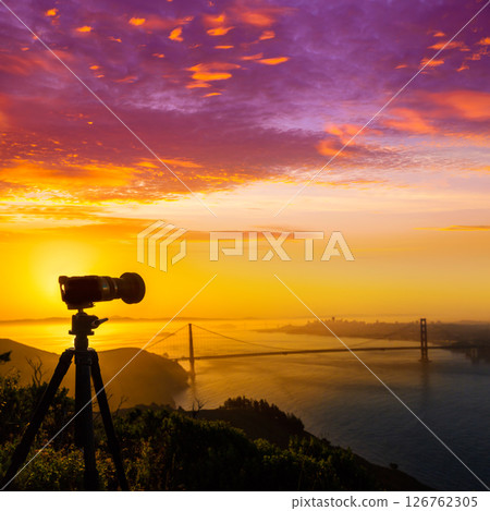 Golden Gate Bridge San Francisco sunrise California 126762305