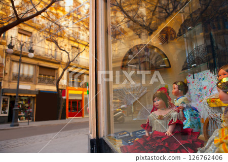 Valencia Calle san Vicente with Falleras dolls and spanish fan Valencia Calle san Vicente with Falleras dolls and spanish fan 126762406