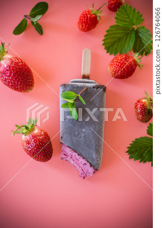 Strawberry ice cream with chocolate glaze and mint Strawberry ice cream with chocolate glaze and mint 126764066