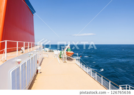 從渡輪欣賞太平洋的景色 126765636