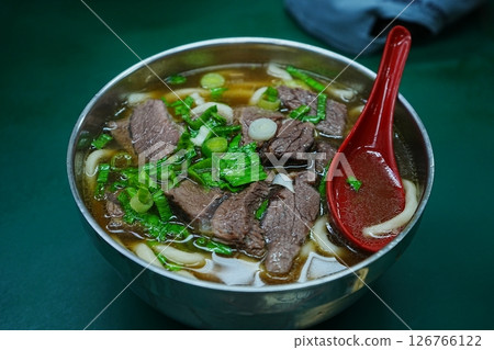 台灣美食 牛肉麵 台灣美食 牛肉麵 126766122