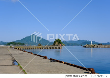 View from Wada Fishing Port, Aobayama, Wakasa, Fukui Prefecture 126769397
