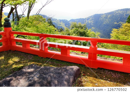 Cosmic energy pours down to protect the capital of Kyoto from evil spirits... Kurama Temple's "Shoundai" Cosmic energy pours down to protect the capital of Kyoto from evil spirits... Kurama Temple's "Shoundai" 126770502