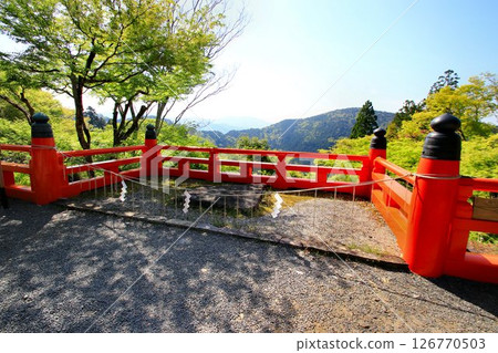 Cosmic energy pours down to protect the capital of Kyoto from evil spirits... Kurama Temple's "Shoundai" 126770503