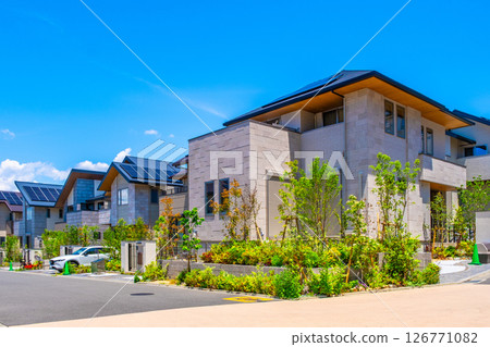 新建太陽能再生能源住宅區 新建太陽能再生能源住宅區 126771082