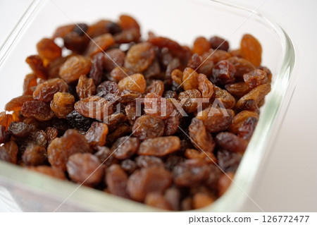 Accentuate your cooking - Fruity Turkish Sultana Raisins Accentuate your cooking - Fruity Turkish Sultana Raisins 126772477