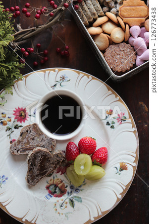 Cookie and stollen snacks 126773438