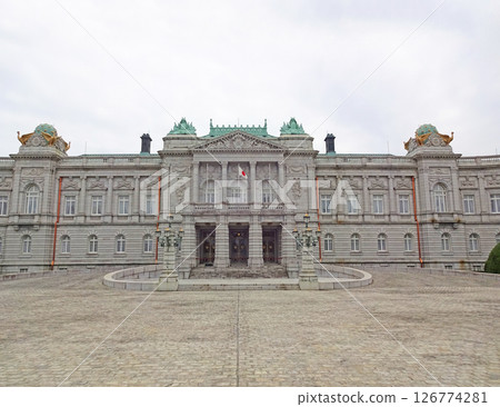 The main building of the State Guest House, Akasaka Palace The main building of the State Guest House, Akasaka Palace 126774281