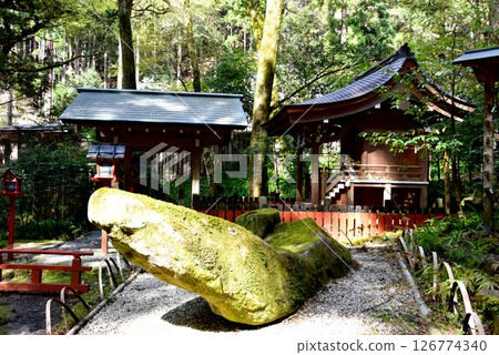 京都市：貴船神社、中宮神社、天岩船與新綠 126774340