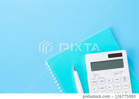 計算器和筆記本 計算器和筆記本 126775093