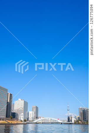 Sumida River scenery: Tokyo Skytree and Eitai Bridge 126775894