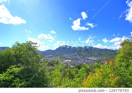 初夏綠意盎然的黑瀨町(東廣島市) 初夏綠意盎然的黑瀨町(東廣島市) 126776783