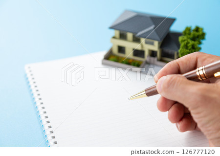 House and note House and note 126777120