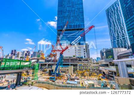 日本東京城市景觀。再見了澀谷站西口。中間的建築物正在拆除，瀕臨消失……最右邊是六本木等。 （28日，澀谷） 126777372