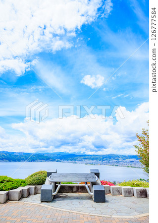 初夏時節從立石公園眺望的諏訪湖，長野縣詰訪市 126777584