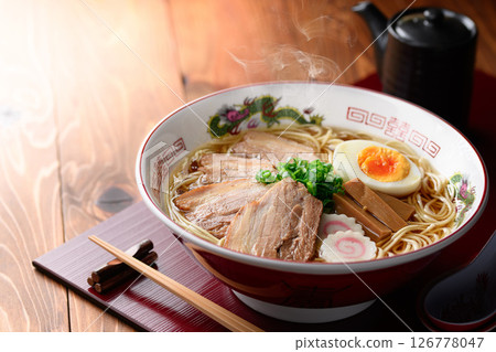 Steaming authentic pork noodles with boiled egg and naruto 126778047