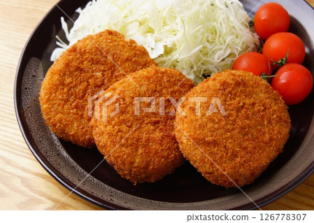 看起來很美味的炸丸子 126778307