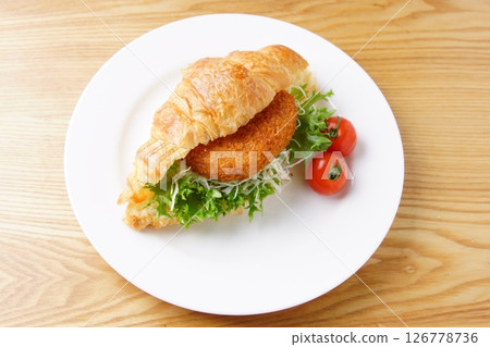 Croquettes 126778736