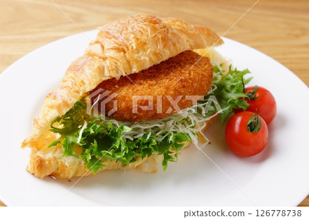 Croquettes 126778738