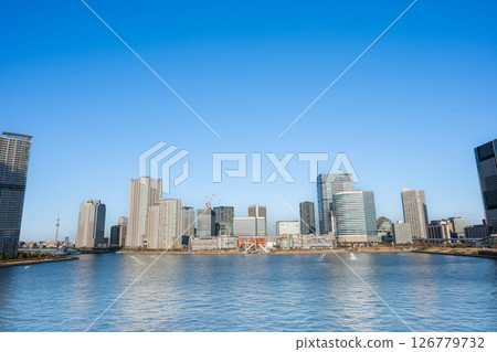 A high-rise condominium in the bay area of Harumi and Toyosu, Chuo Ward, Tokyo 126779732