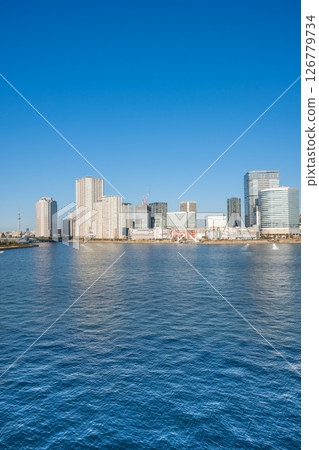 東京都中央區晴海、豐洲灣區的高樓公寓 126779734