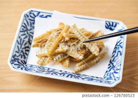 鰻魚骨頭餅乾 126780523