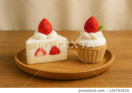 毛氈草莓脆餅 毛氈草莓脆餅 126783928