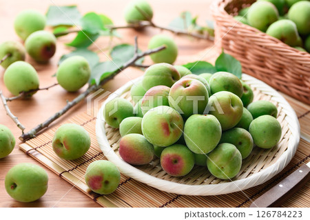 Green plum (Kishu Nanko plum) 126784223