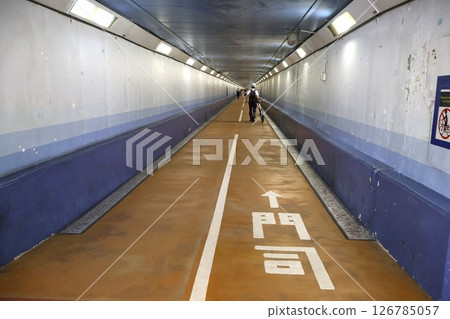 關門行人隧道（山口縣下關市禦見川町） 126785057