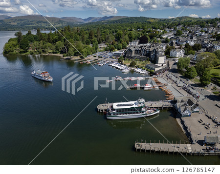 Bowness-on-Windermere in the Lake District in Cumbria - England 126785147
