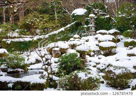 京都Sanzenin的雪 126785470