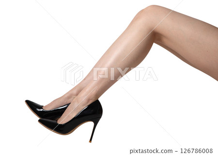 穿高跟鞋的腿 126786008
