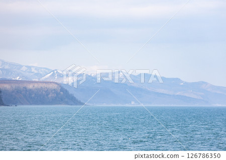 北海道知床半島羅臼町這邊的風景 北海道知床半島羅臼町這邊的風景 126786350