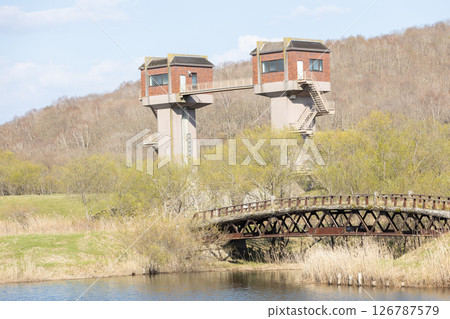 北海道釧路濕原的 Iwaboki 水門 北海道釧路濕原的 Iwaboki 水門 126787579