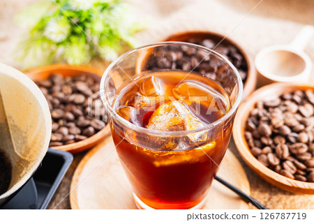 用五月雨製作的冰咖啡 126787719