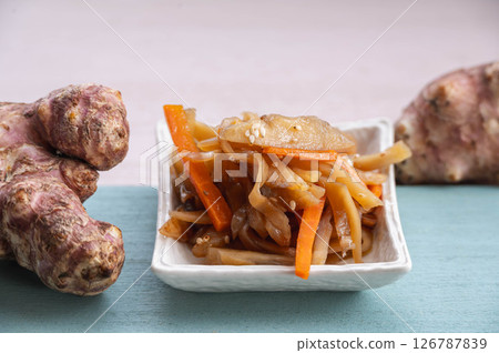 Jerusalem artichoke stir-fry 126787839